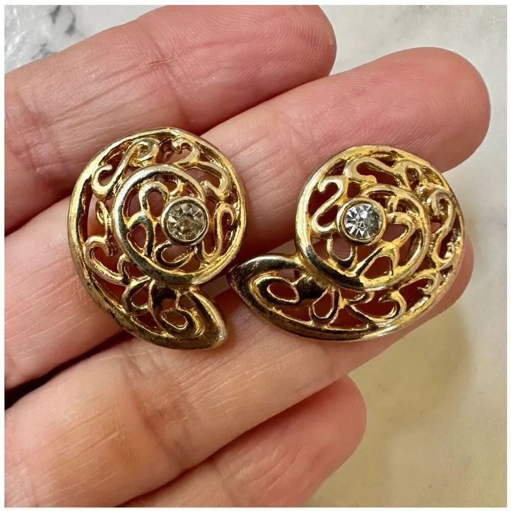 Gold tone rhinestone post earrings